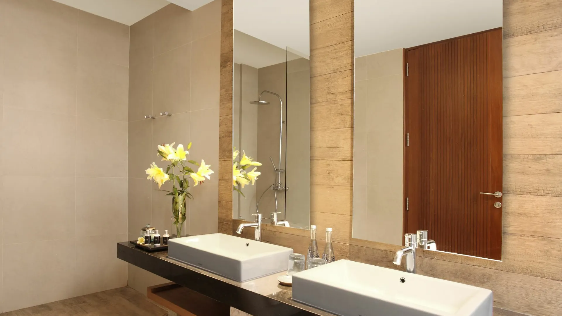 S18 Bali Villas ليجيان